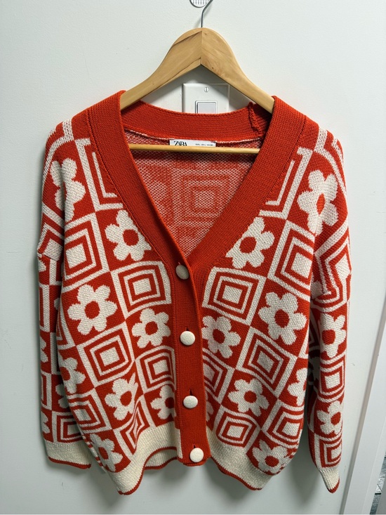 Zara Sweaters - Zara Orange and Cream Floral Geometric Button Cardigan